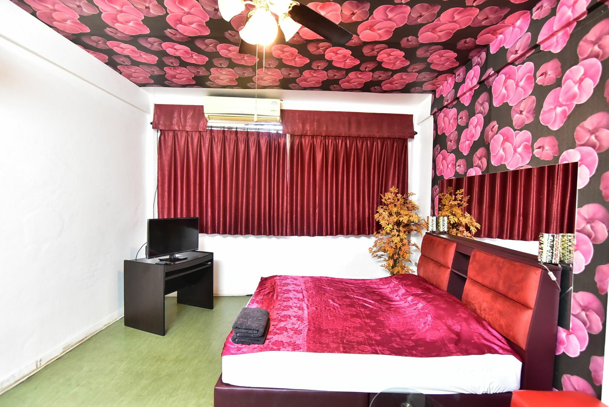 Maxwell Inn Pattaya Exterior foto